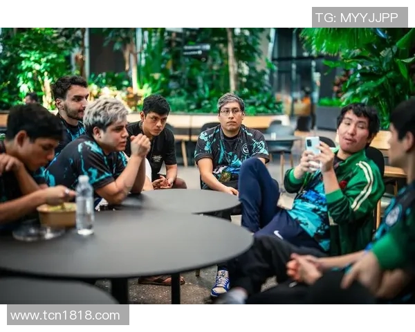 DOTA2战术分析：深入探讨V5战队的包夹策略与执行效果