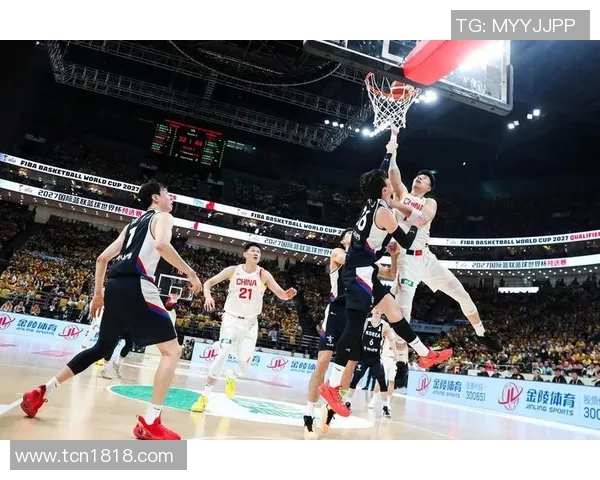 中国篮球世界杯预选赛全面开战 赛场精彩瞬间与球员表现分析